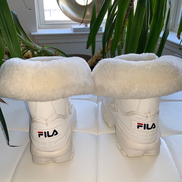 Fila Disruptor Shearling Boots Womens US 8.5 - Picture 7 of 12